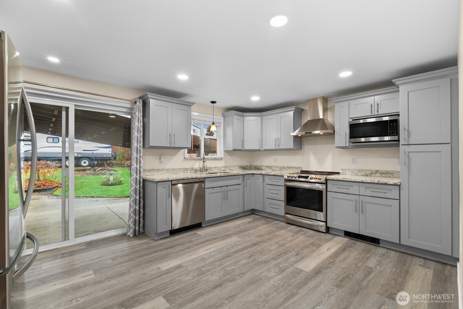 2232 E Wright Avenue W