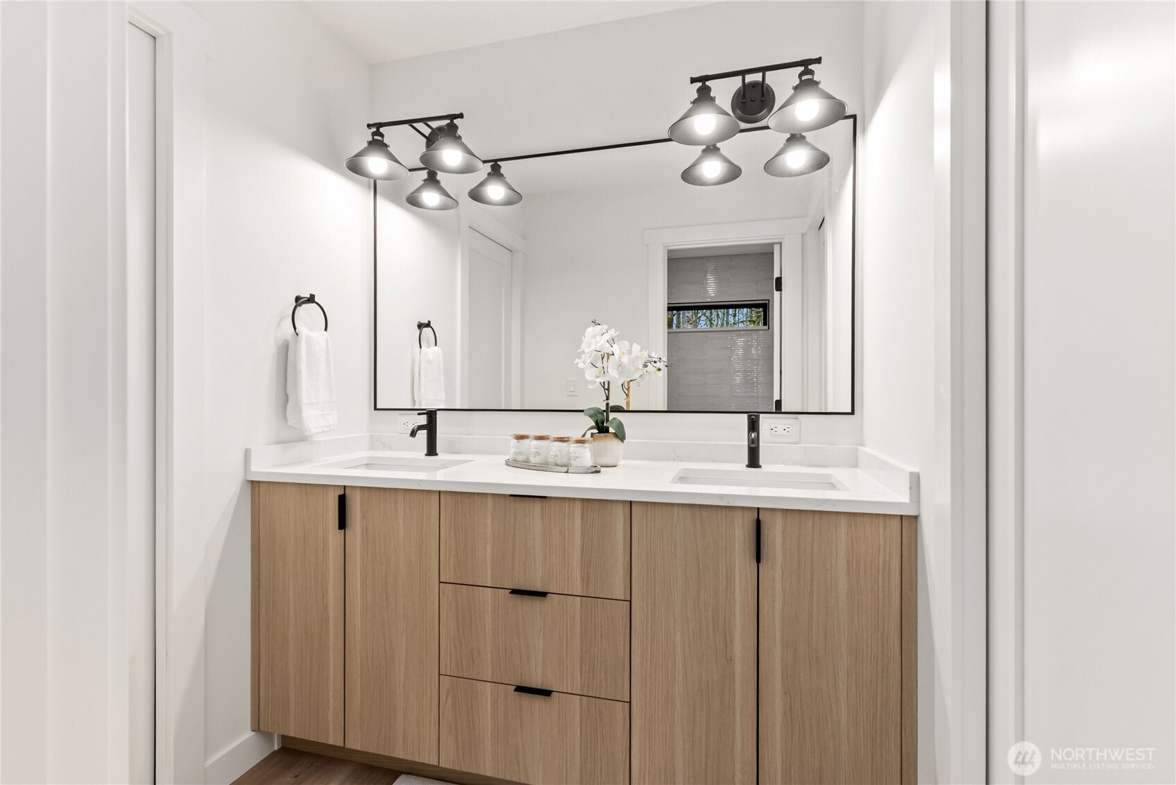 15809 239th Street E