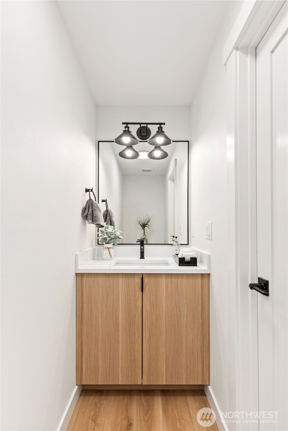 15809 239th Street E