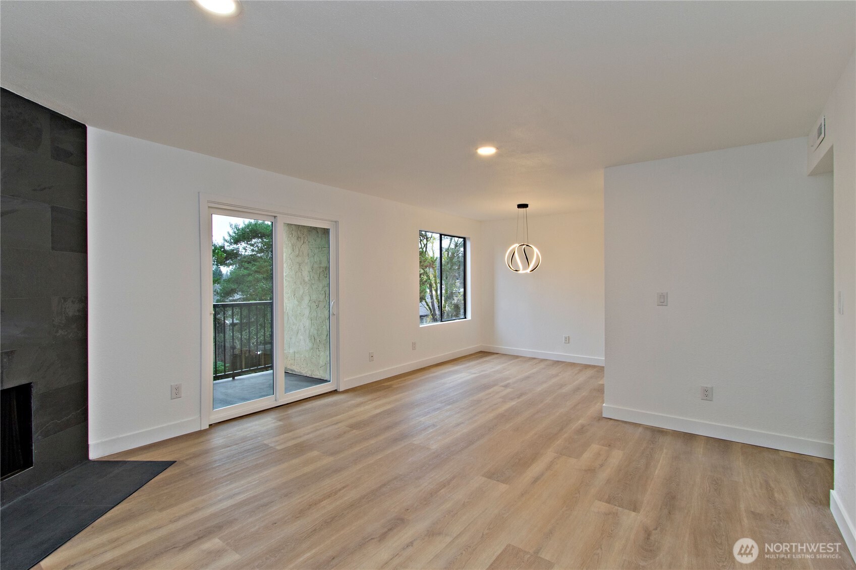 12525 NE 145th Place Unit: F93