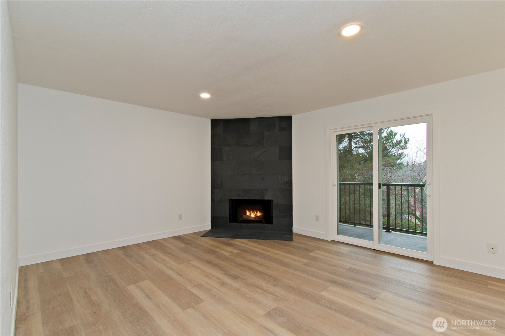 12525 NE 145th Place Unit: F93