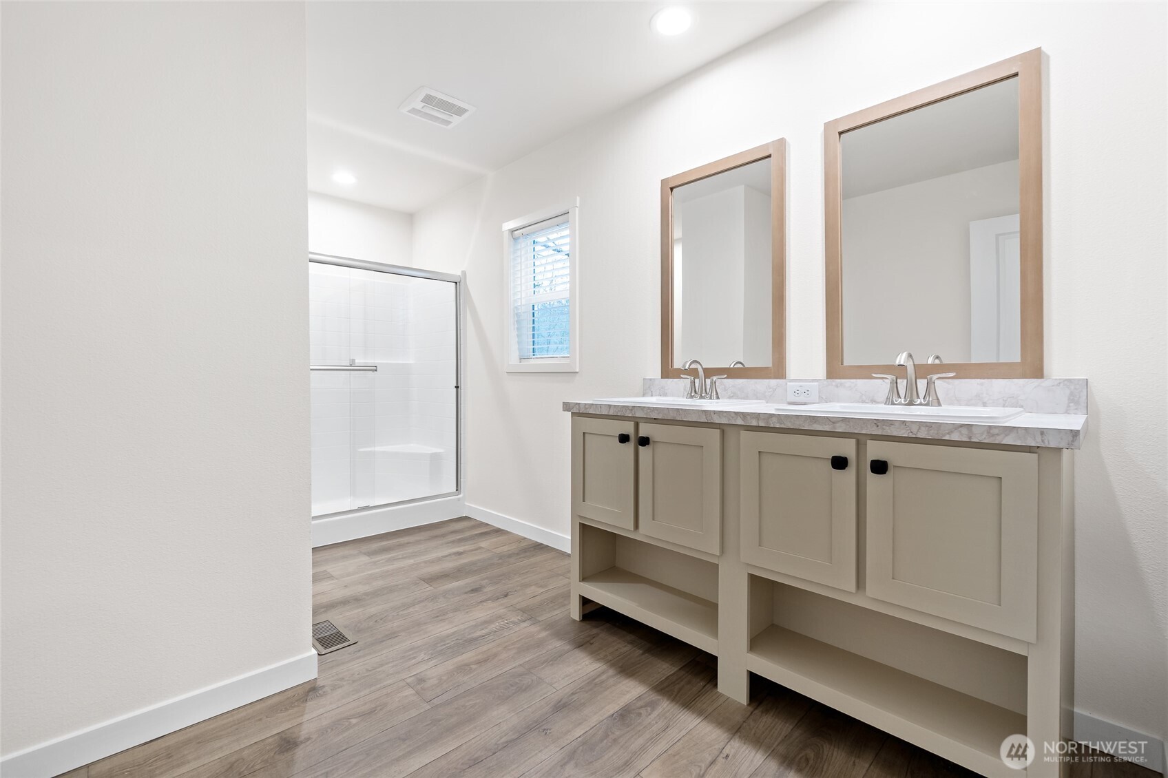 15004 230th Street E