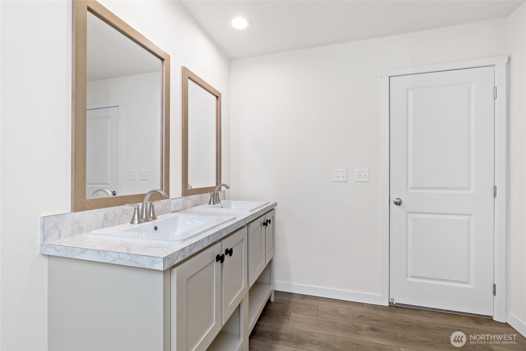 15004 230th Street E