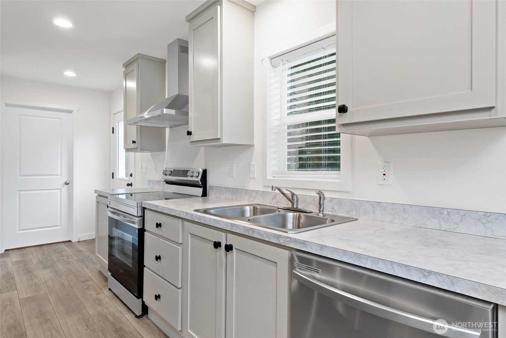 15004 230th Street E