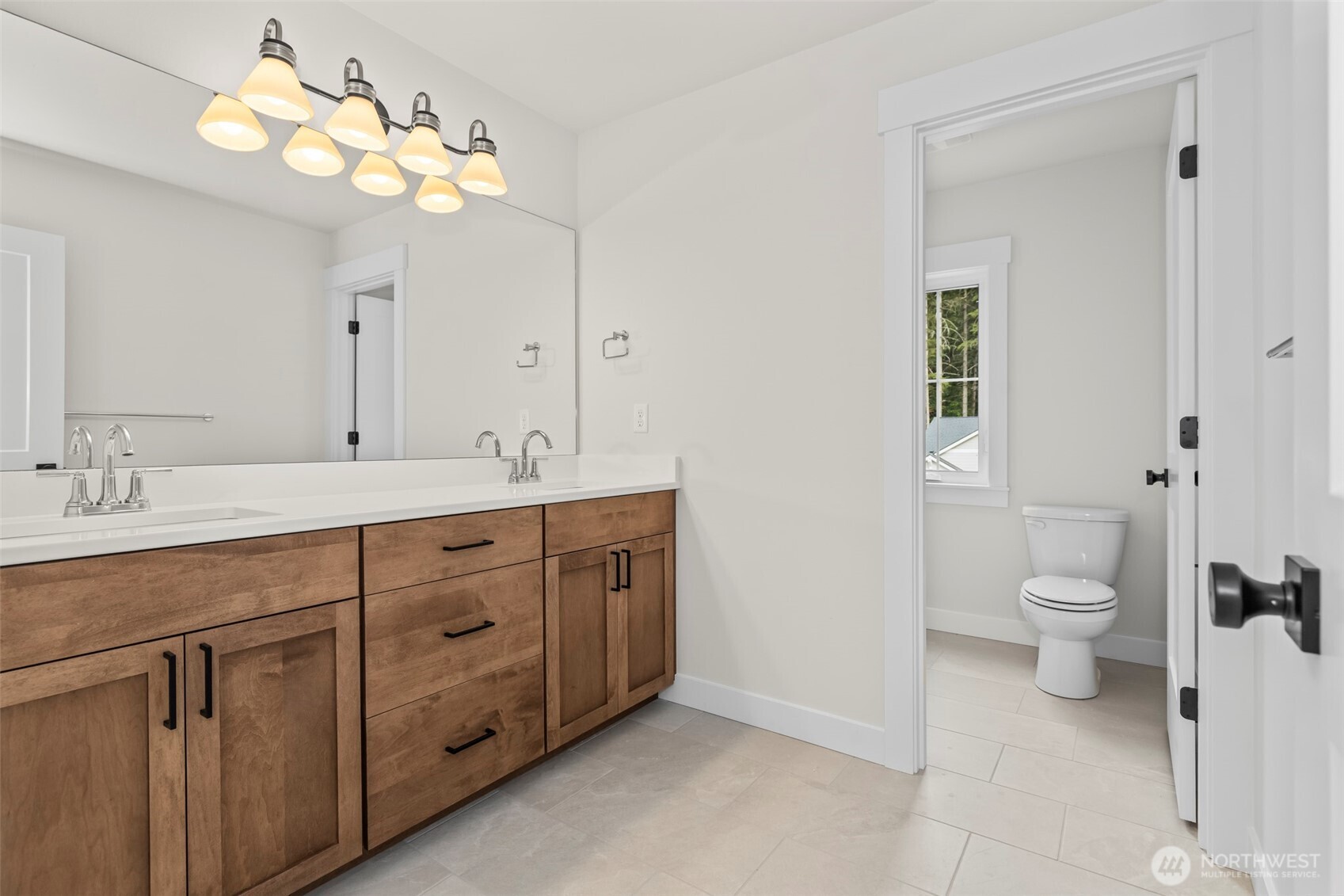 1624 Lockridge Loop E