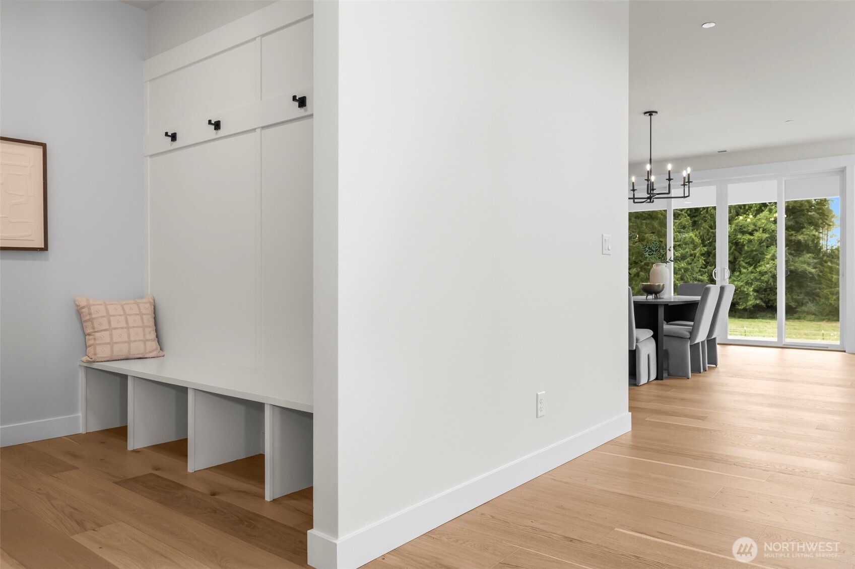 1624 Lockridge Loop E