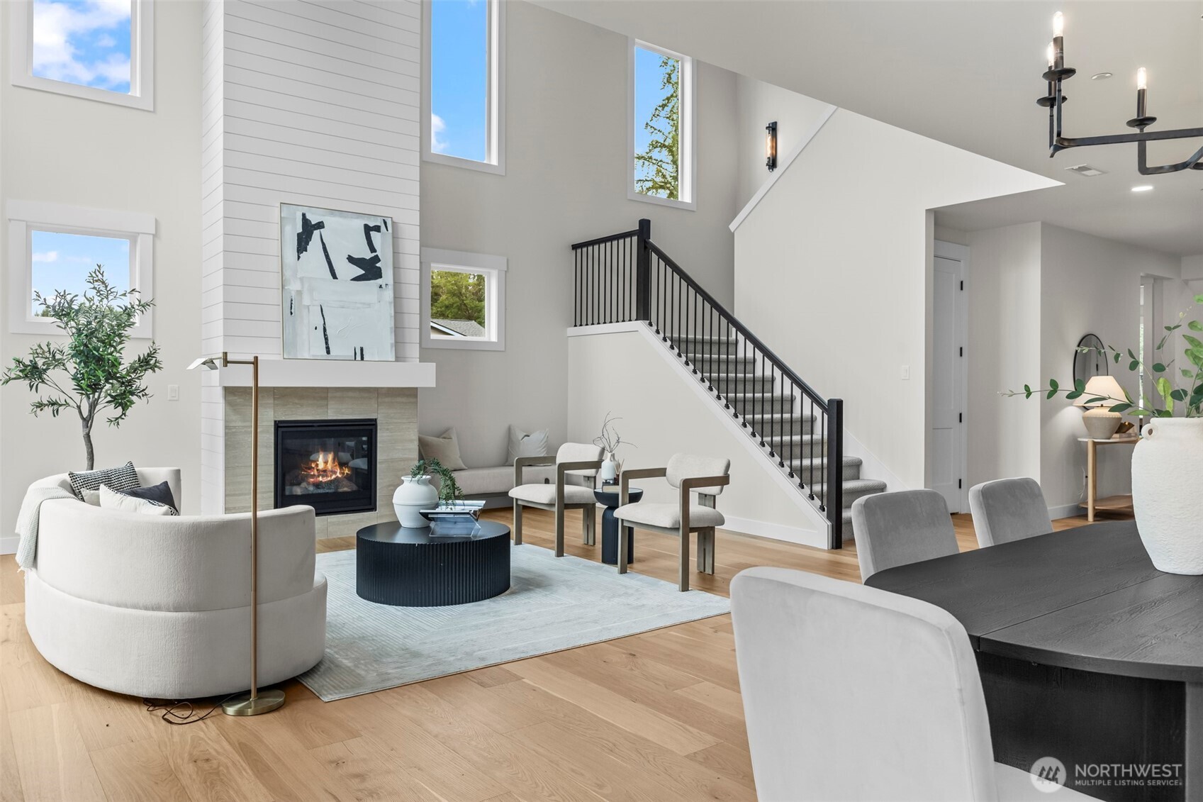 1624 Lockridge Loop E