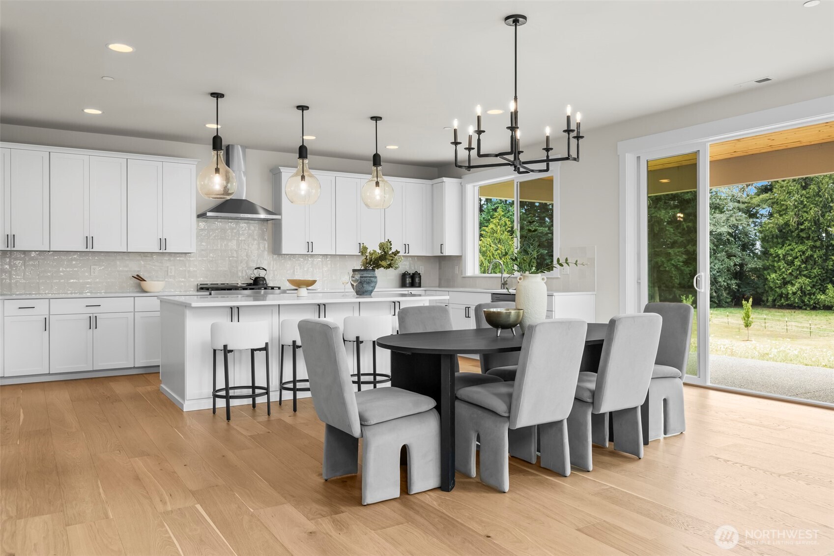 1624 Lockridge Loop E