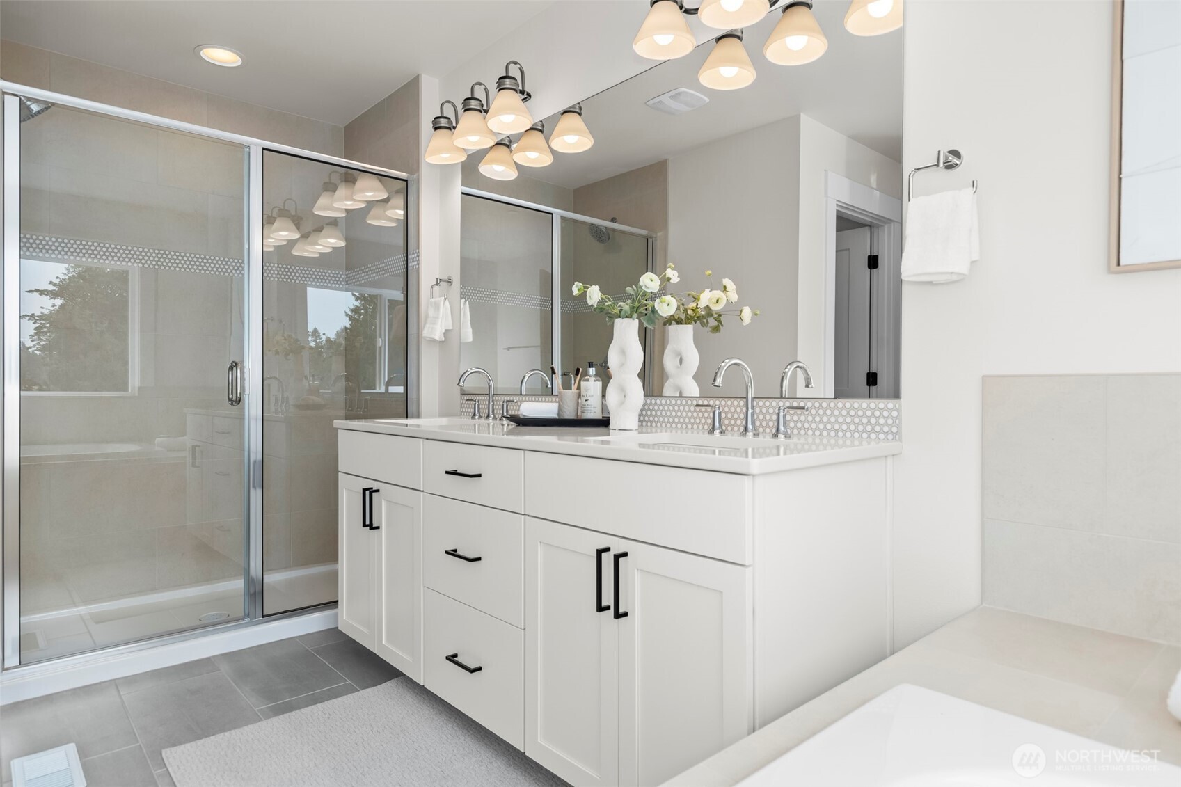 1624 Lockridge Loop E