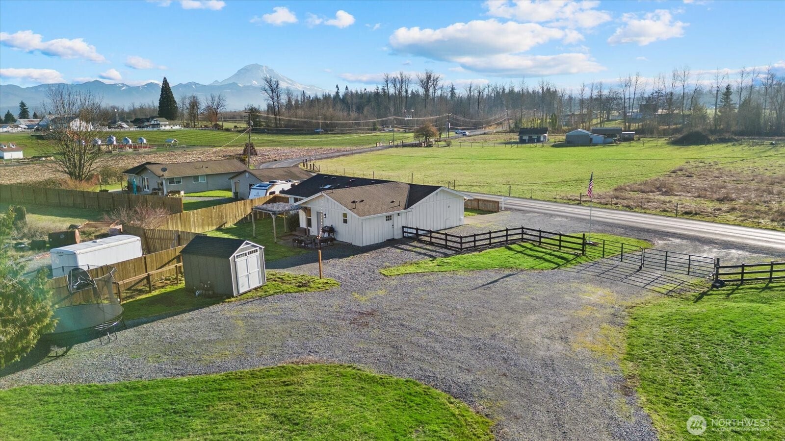 24517 Buckley Tapps Highway E