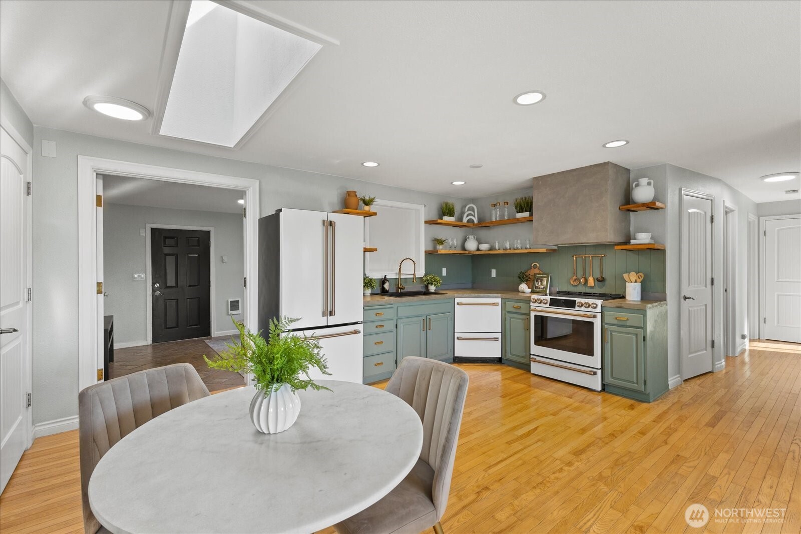 24517 Buckley Tapps Highway E