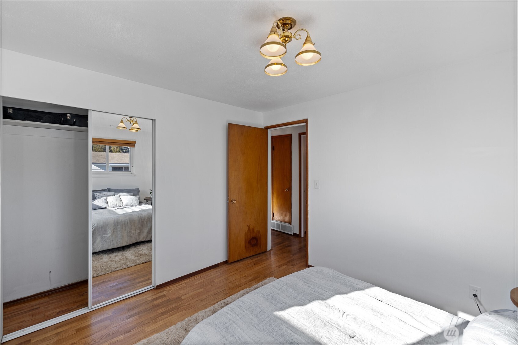 5001 S Cushman Avenue