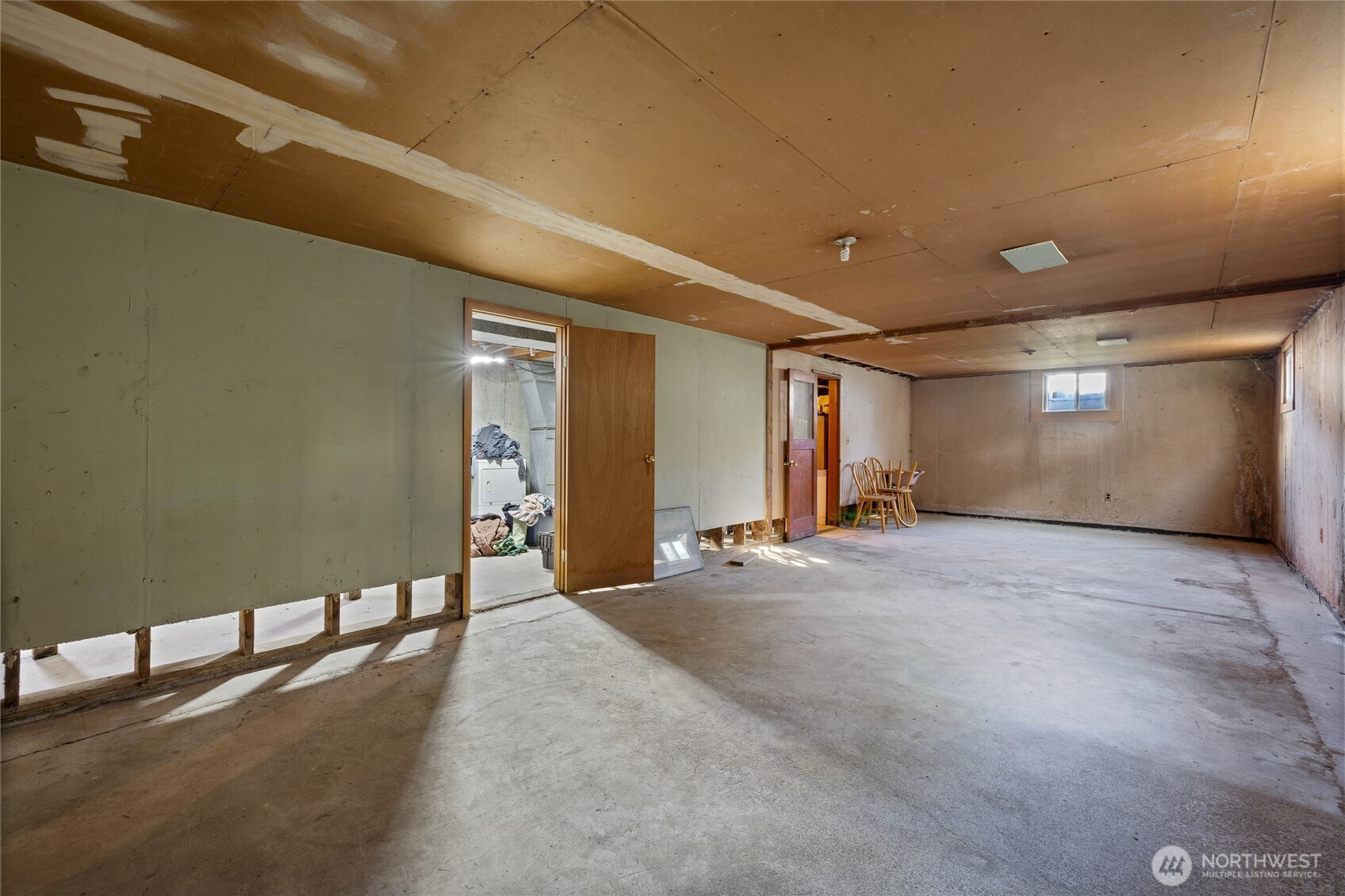 5001 S Cushman Avenue