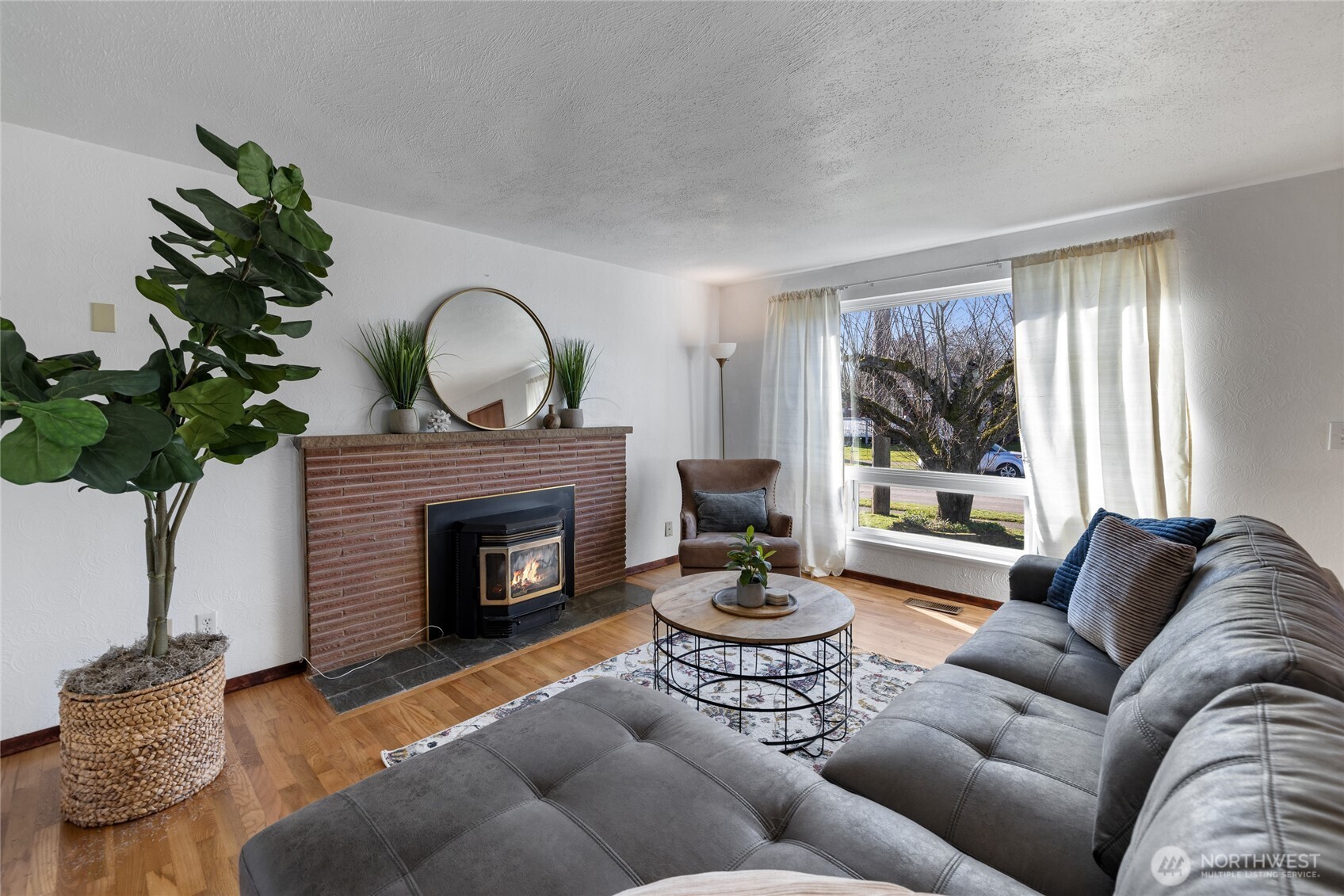 5001 S Cushman Avenue