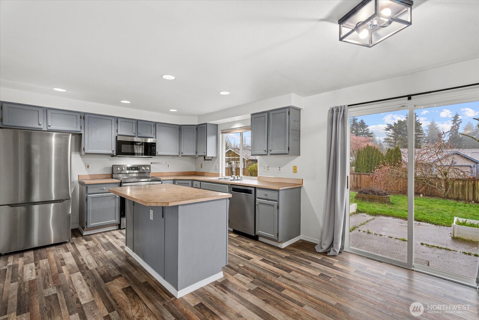 12605 225th Street E