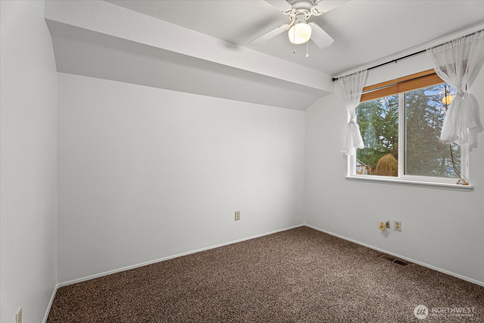 12605 225th Street E