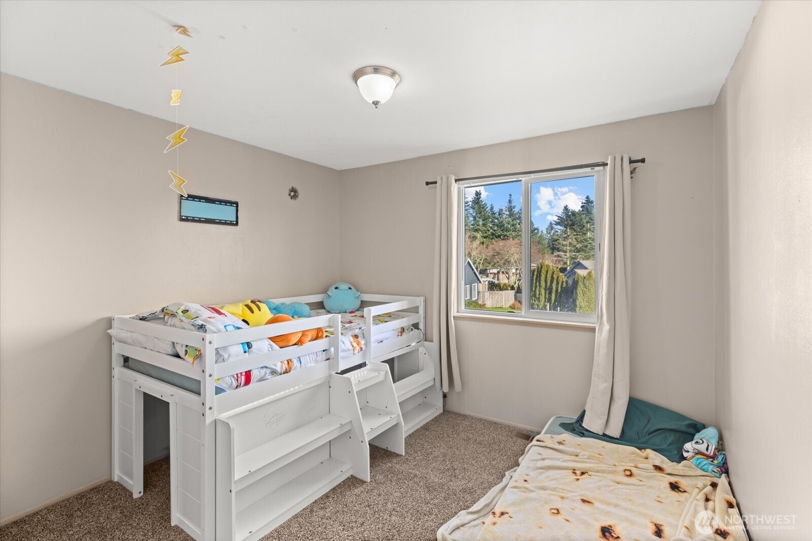 12605 225th Street E