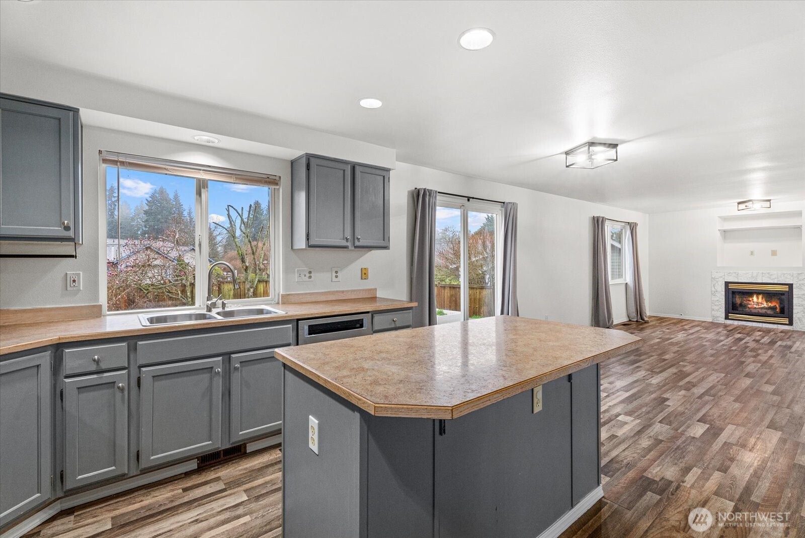 12605 225th Street E