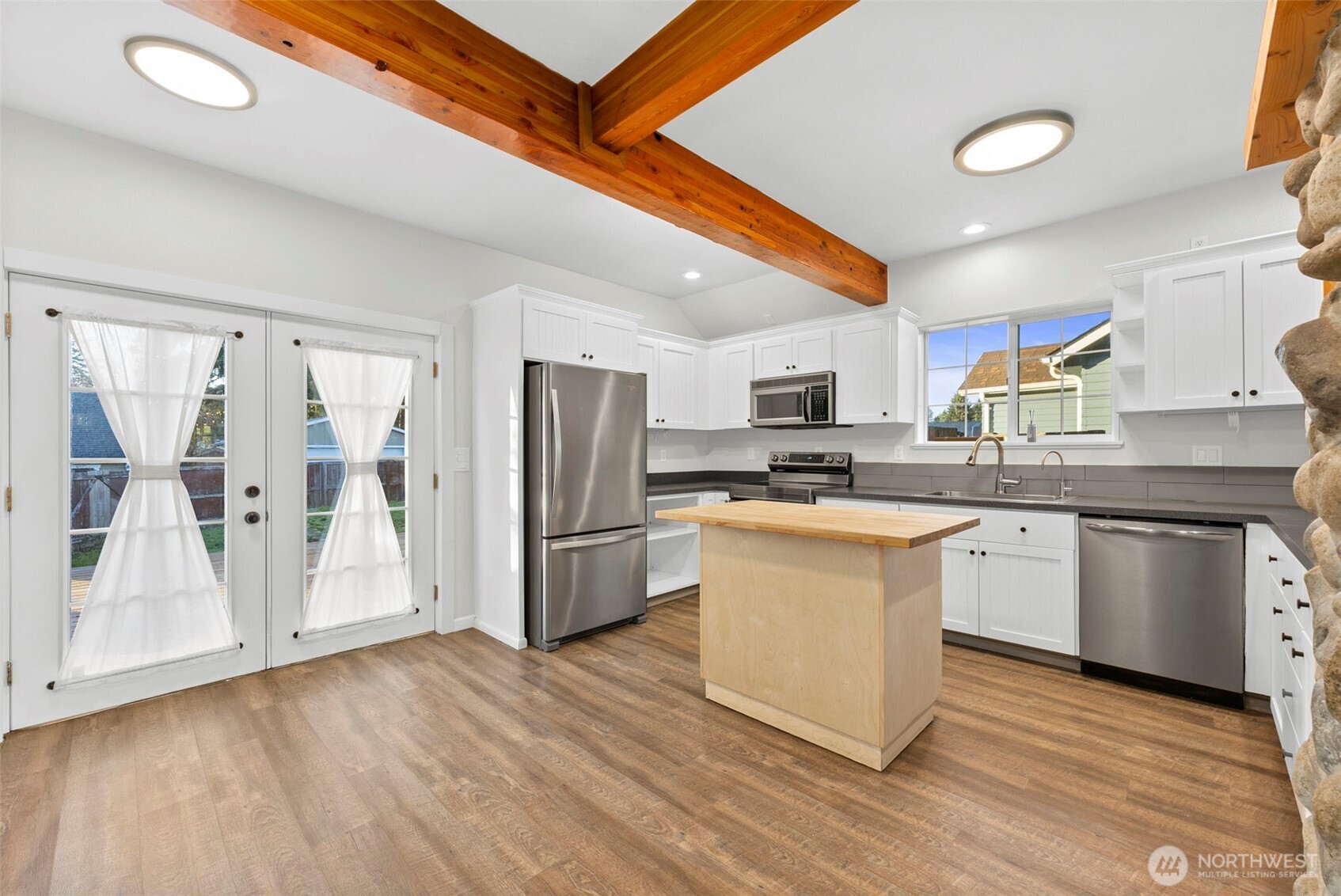 104 Pennsylvania Avenue N