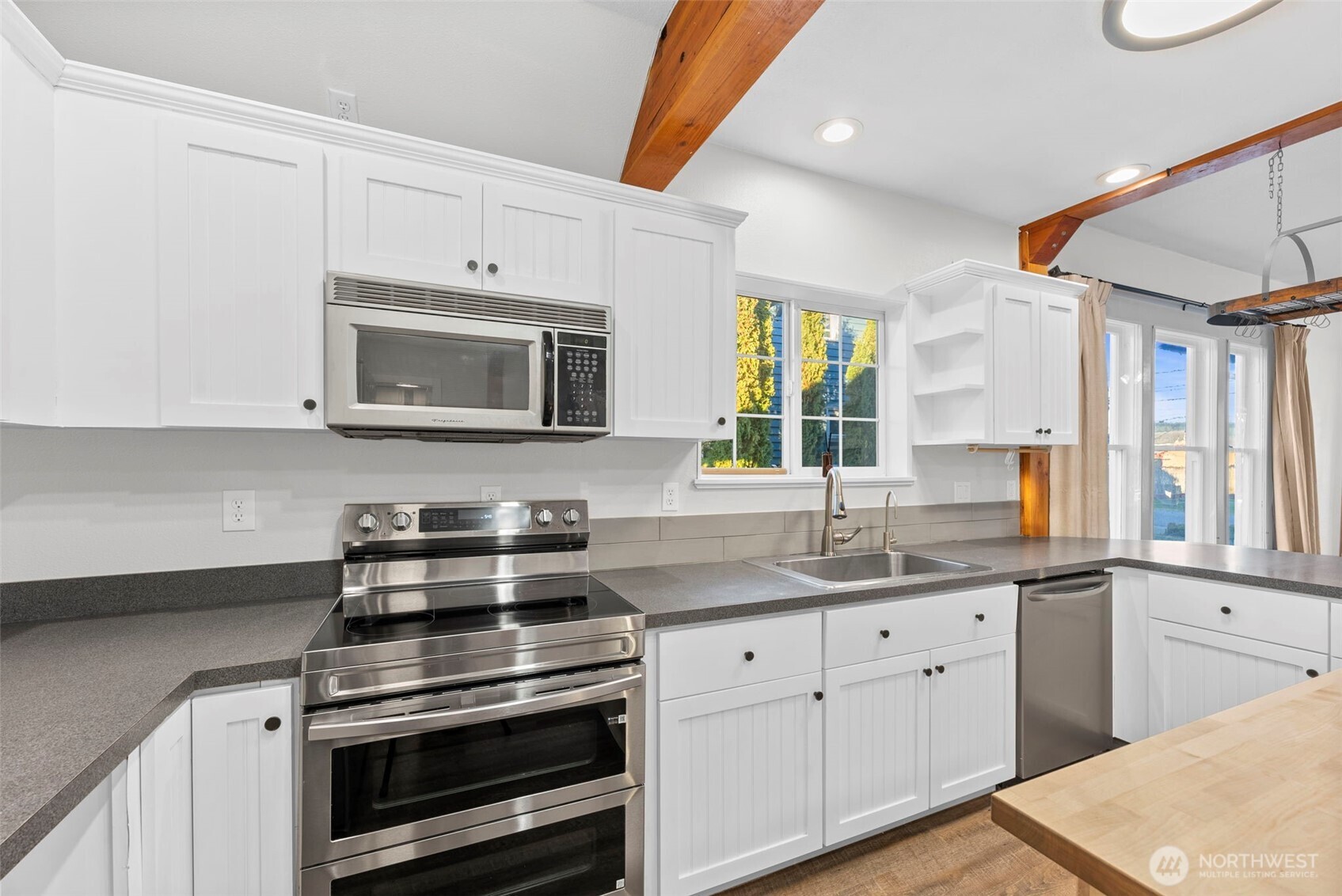 104 Pennsylvania Avenue N