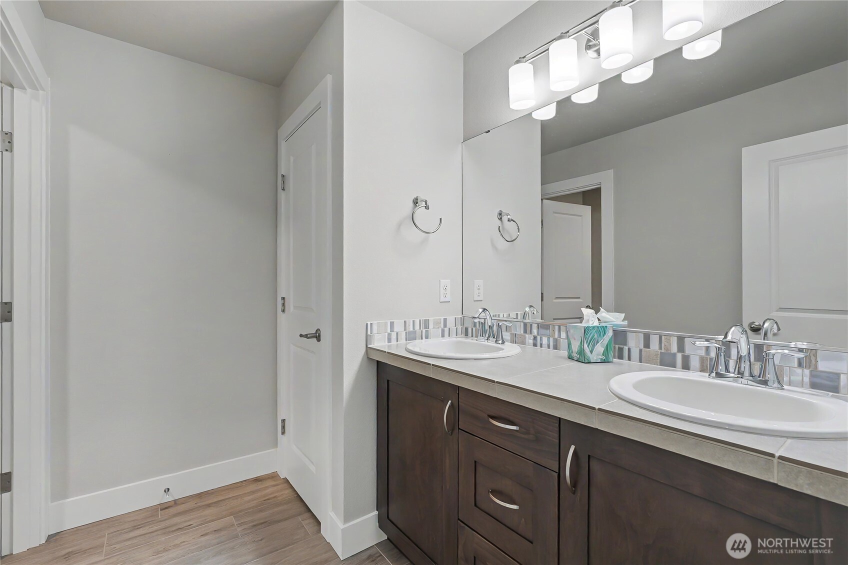 12130 92nd Avenue Ct E