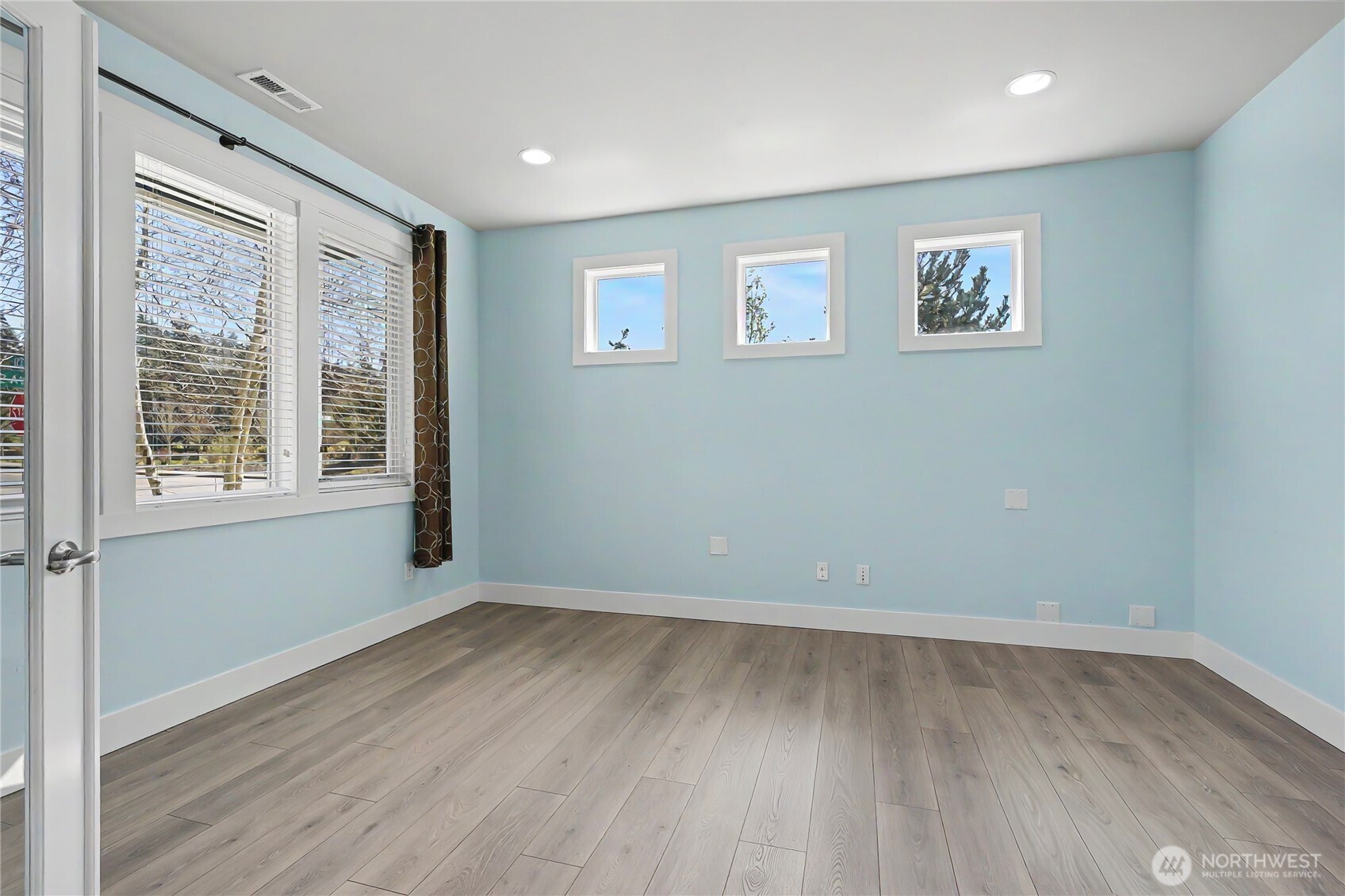 12130 92nd Avenue Ct E