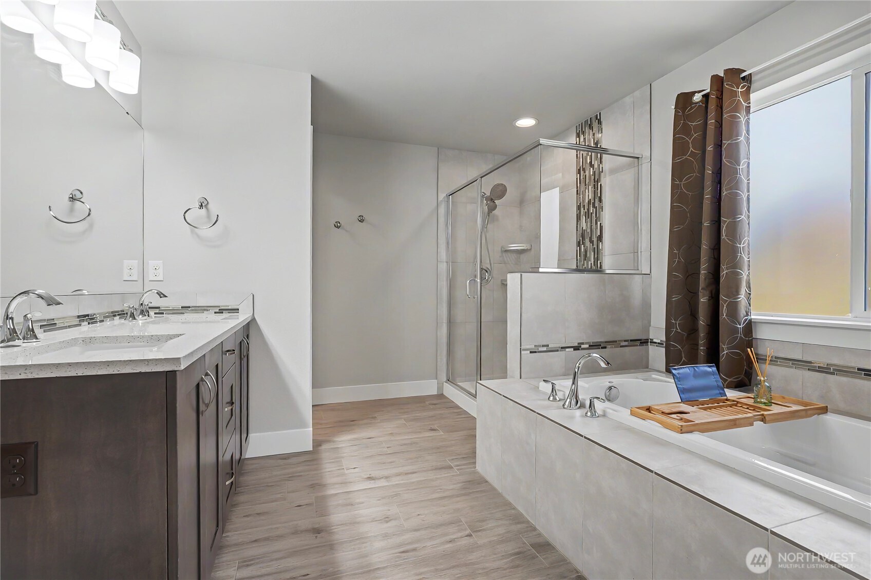 12130 92nd Avenue Ct E