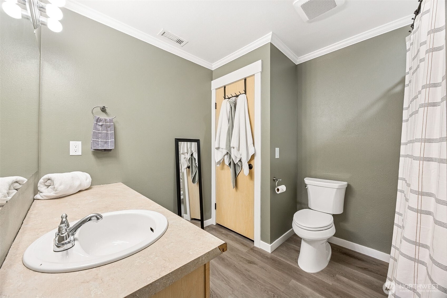 8209 209th Avenue Ct E