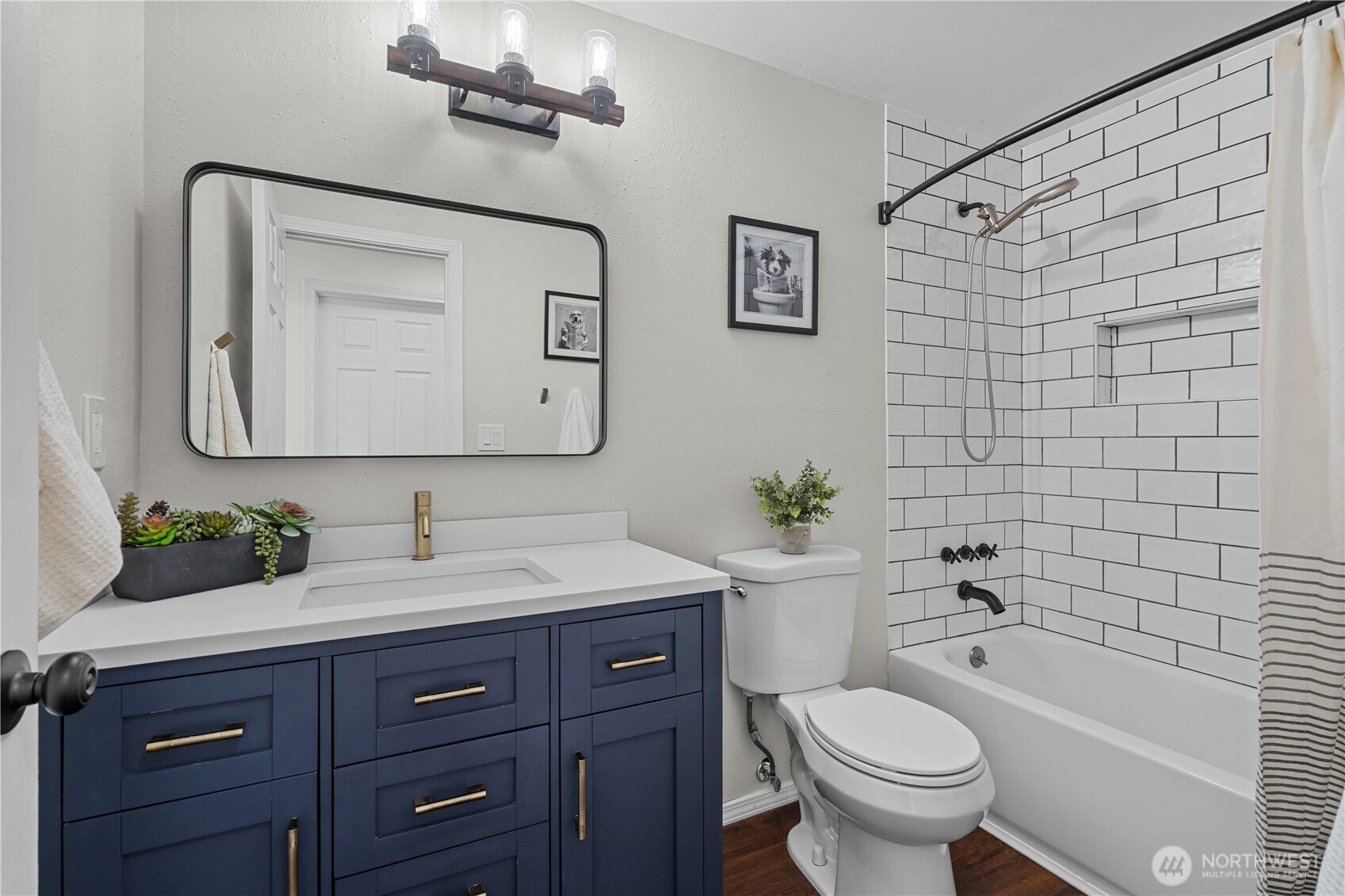 32 Madrona Place