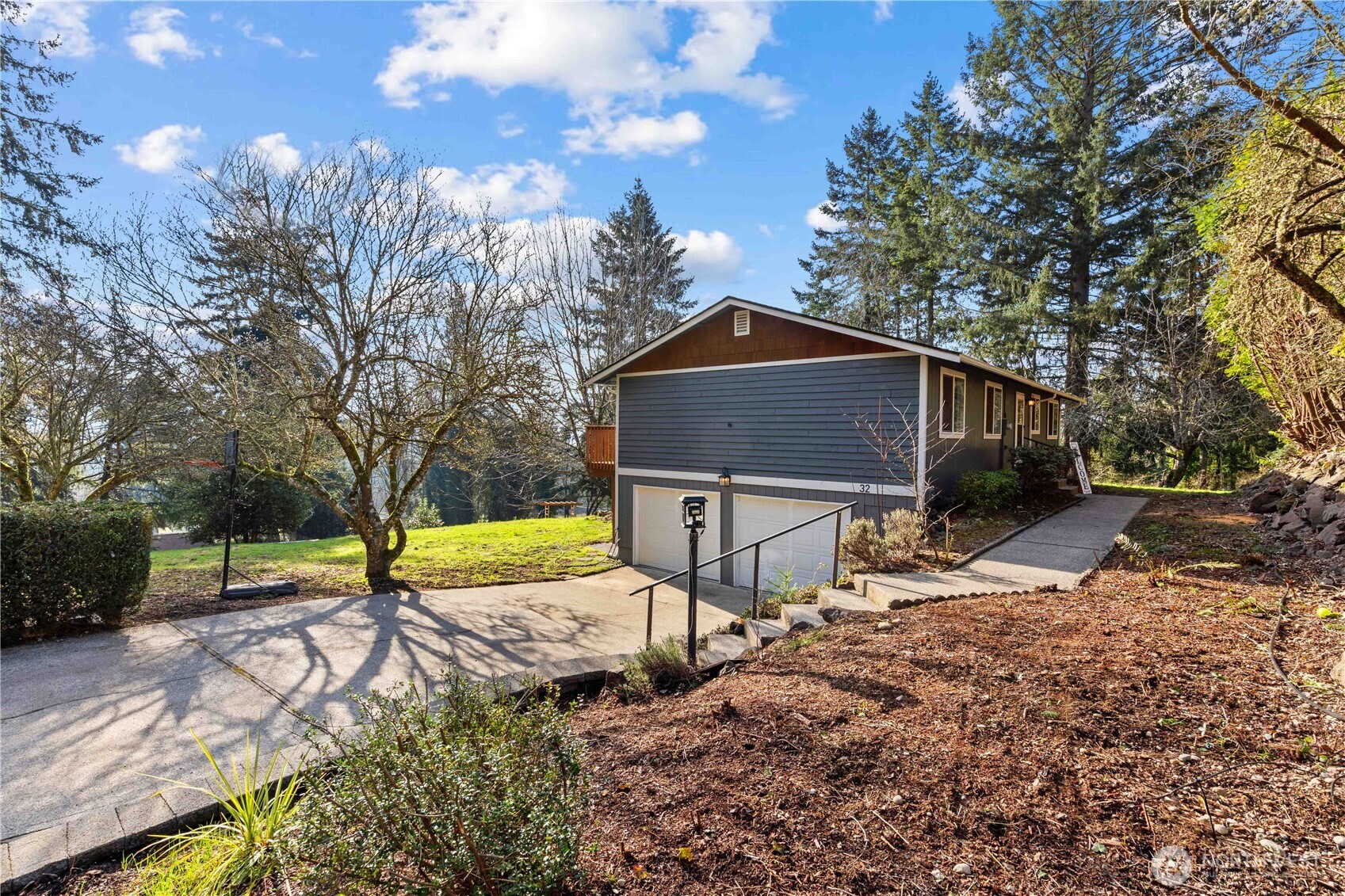 32 Madrona Place