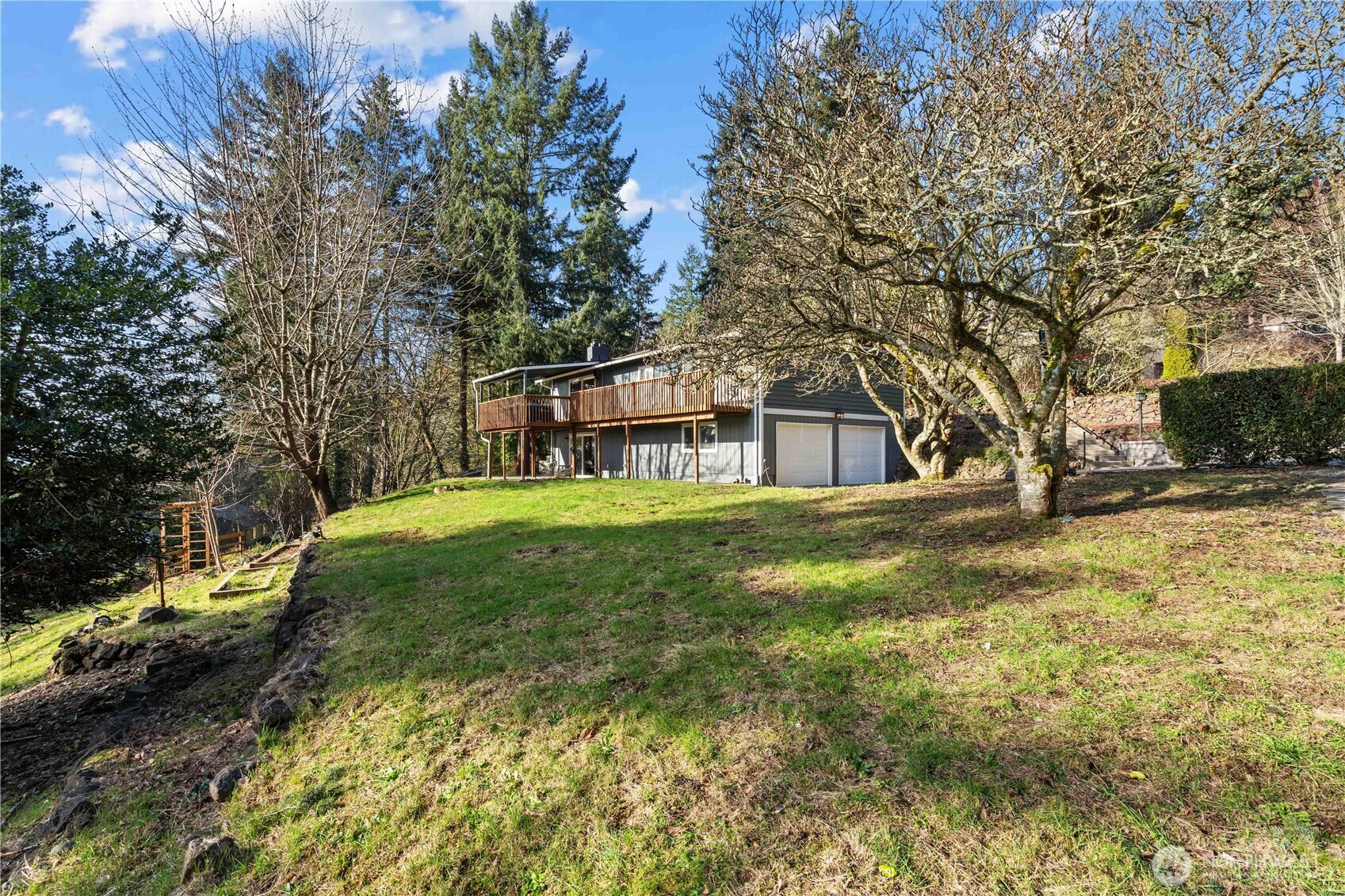 32 Madrona Place