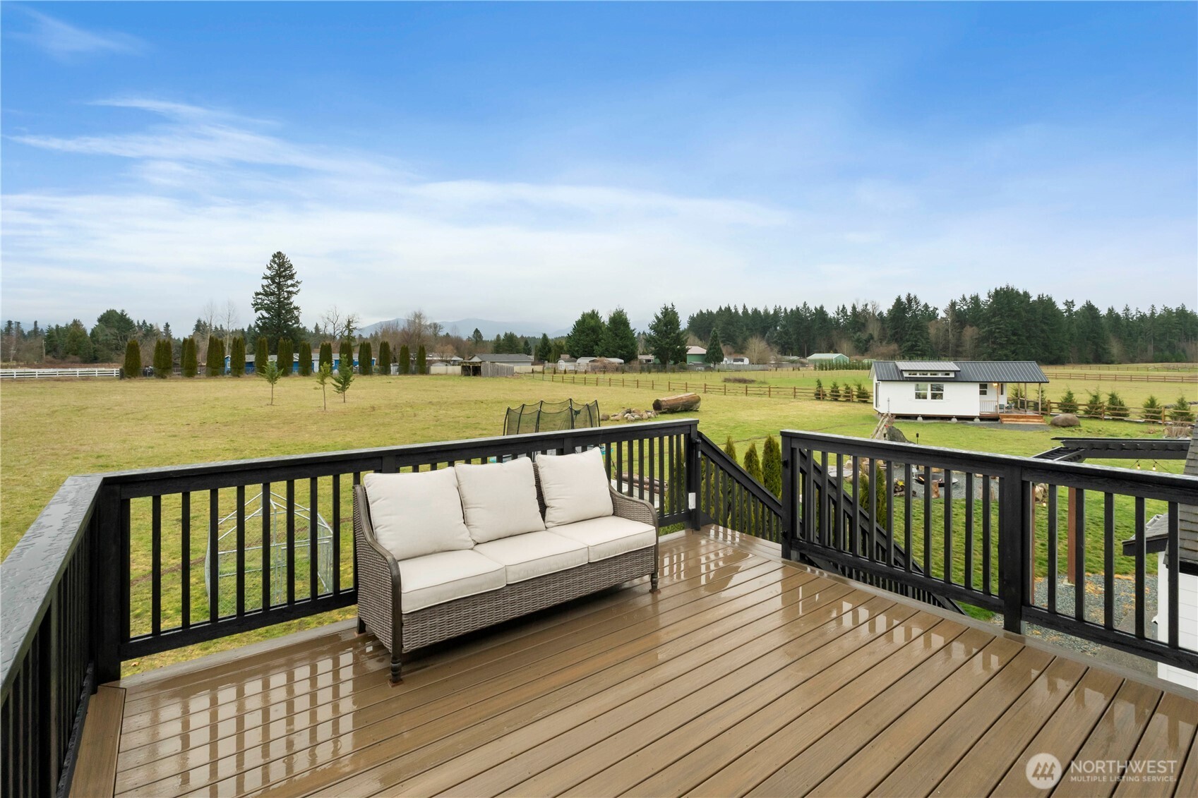 11211 244th Avenue Ct E