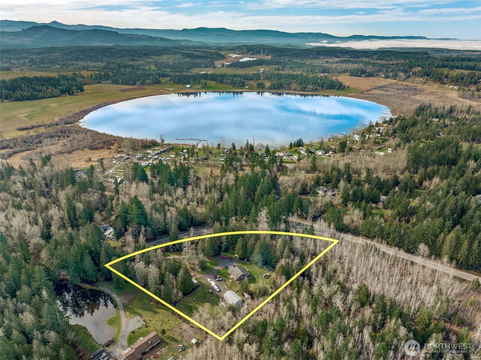 40407 Mountain Highway E