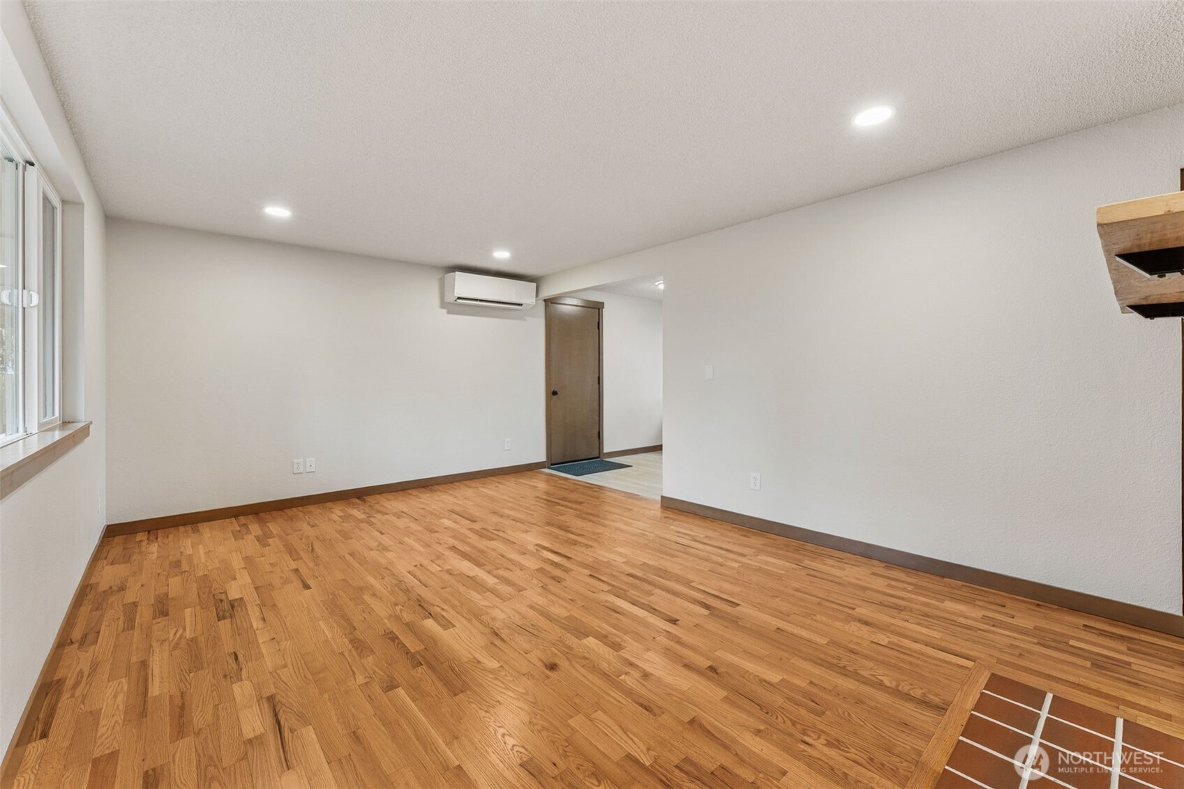 2009 216th Street Ct E