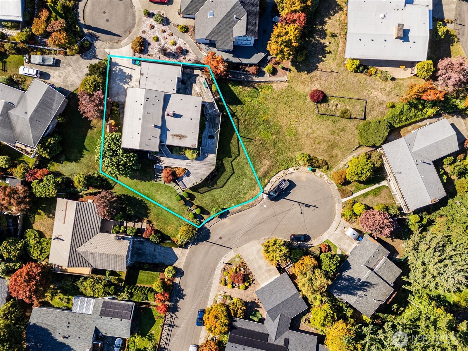 1405 Rolling Hills Terrace NW