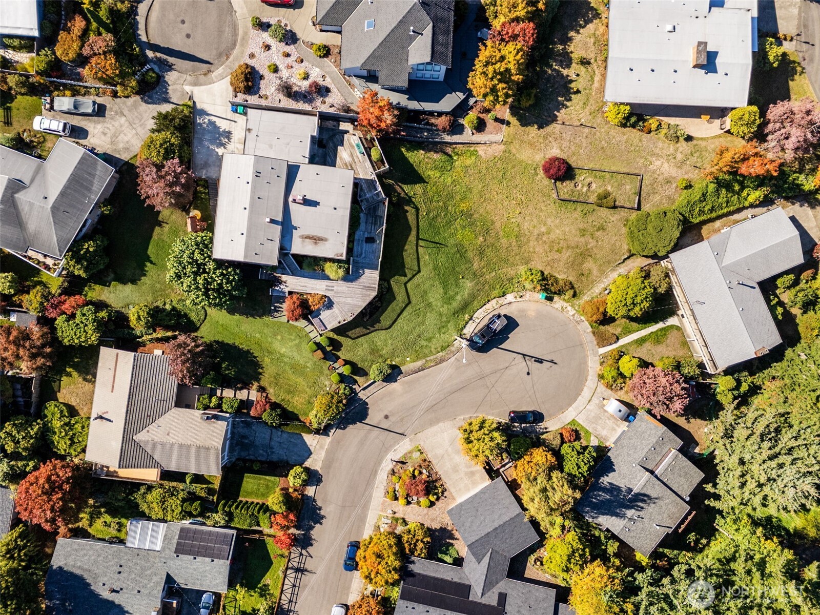 1405 Rolling Hills Terrace NW