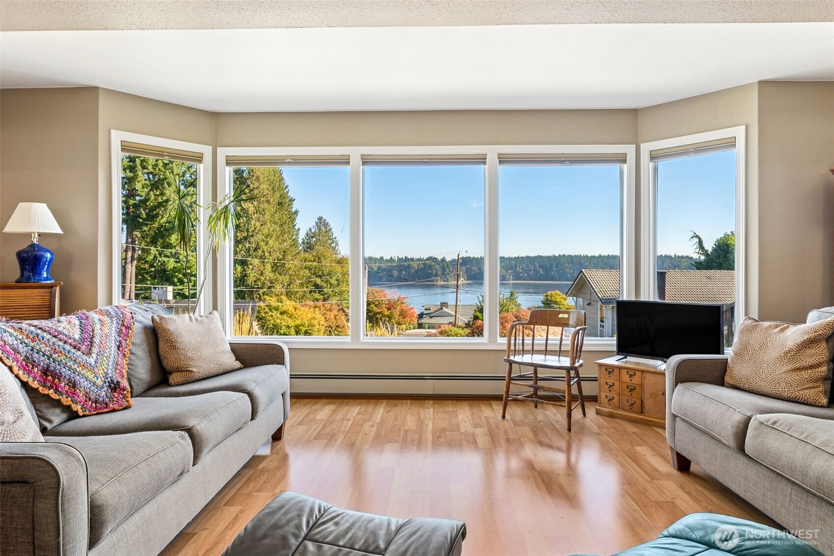 1405 Rolling Hills Terrace NW