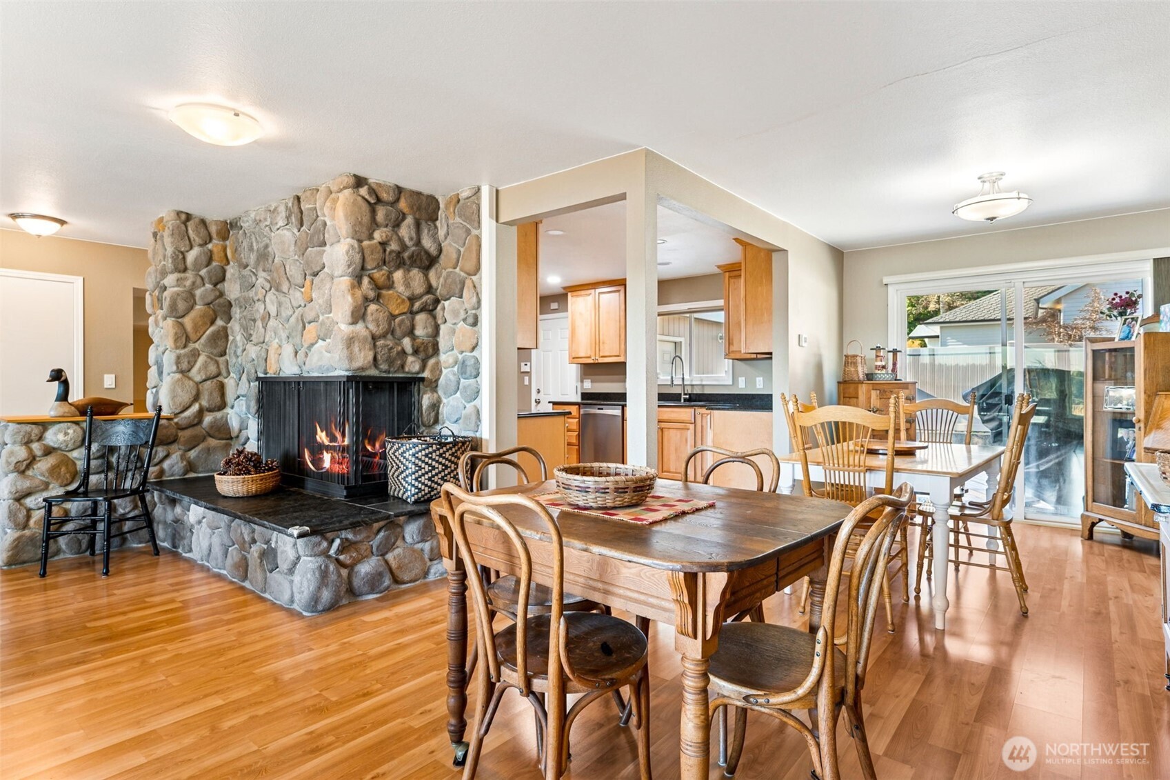 1405 Rolling Hills Terrace NW