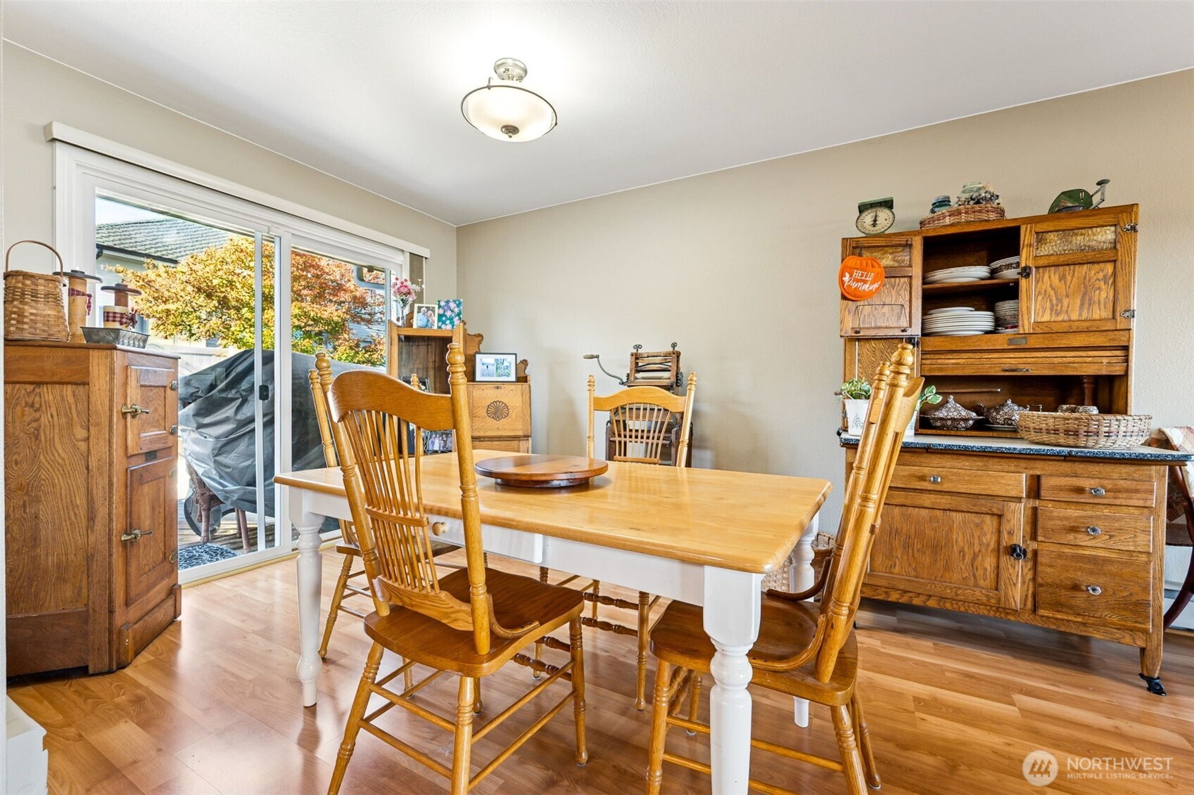 1405 Rolling Hills Terrace NW