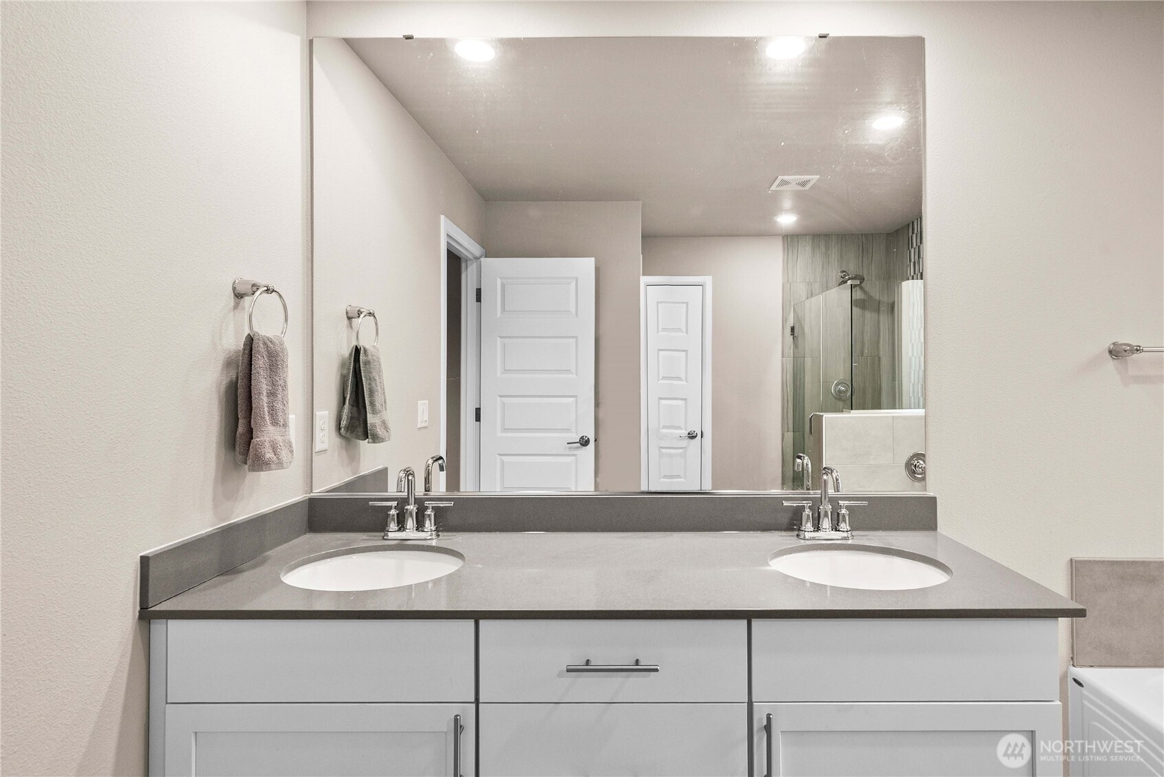 14962 Olympic Loop E