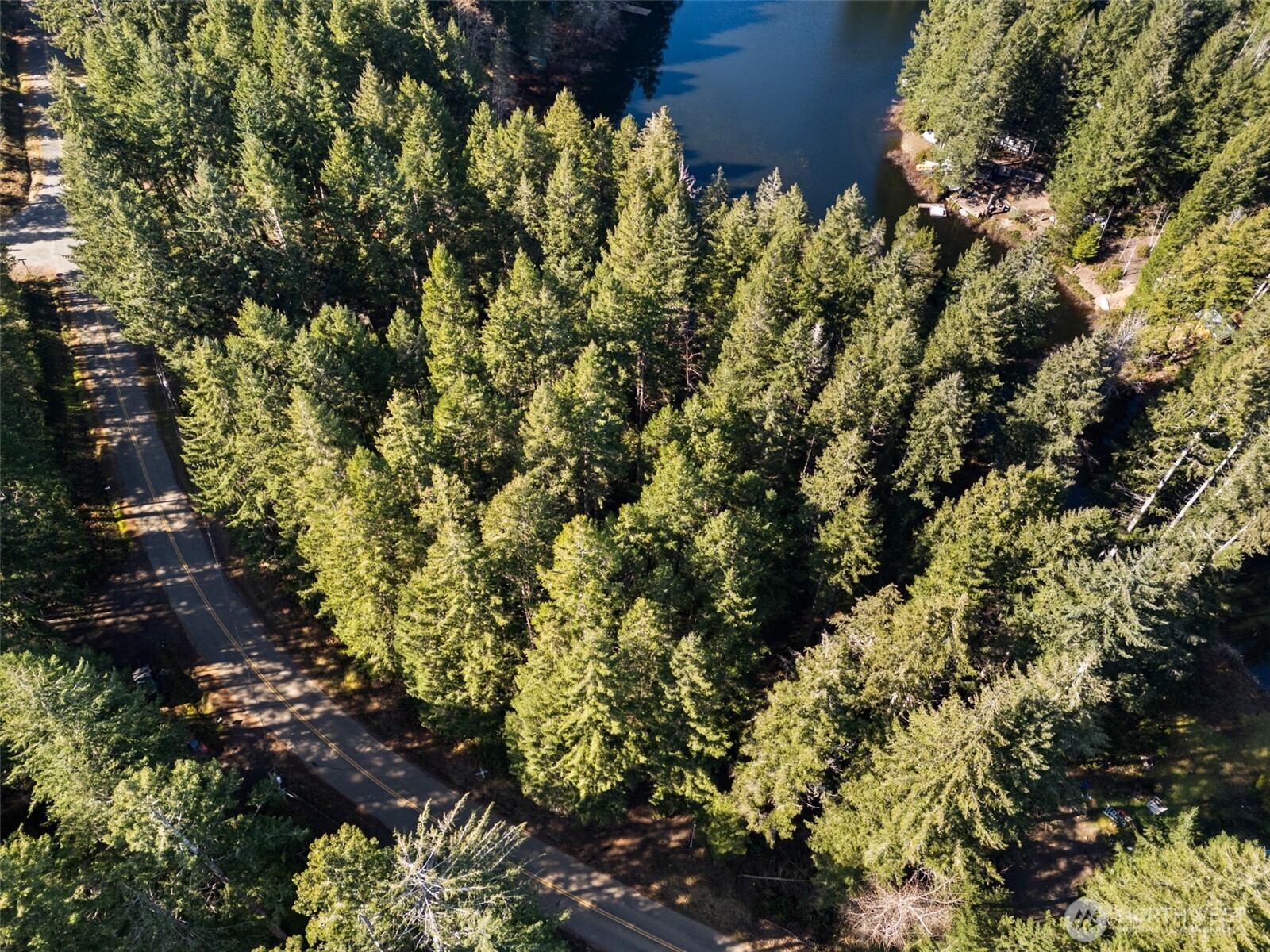 431 NE Collins Lake Drive