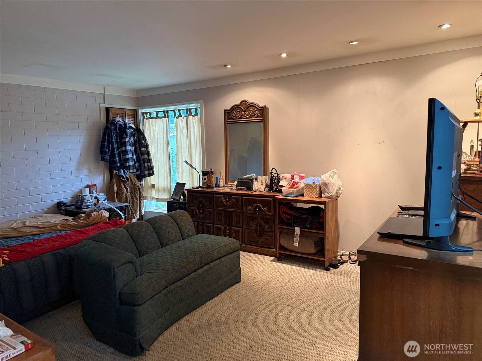 9202 Westmont Place SW