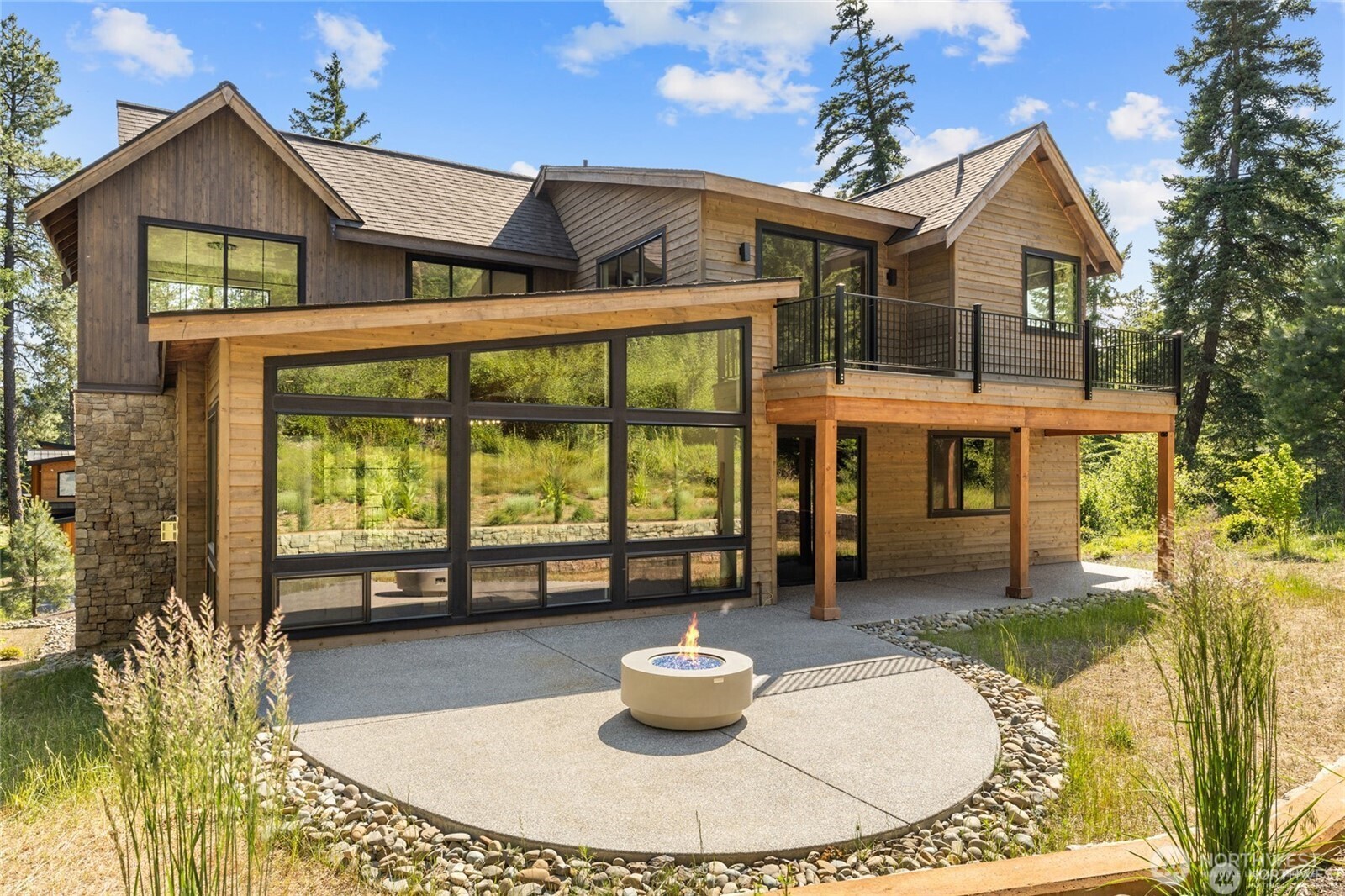 New Suncadia Resort Home in Rope Rider Neighborhood