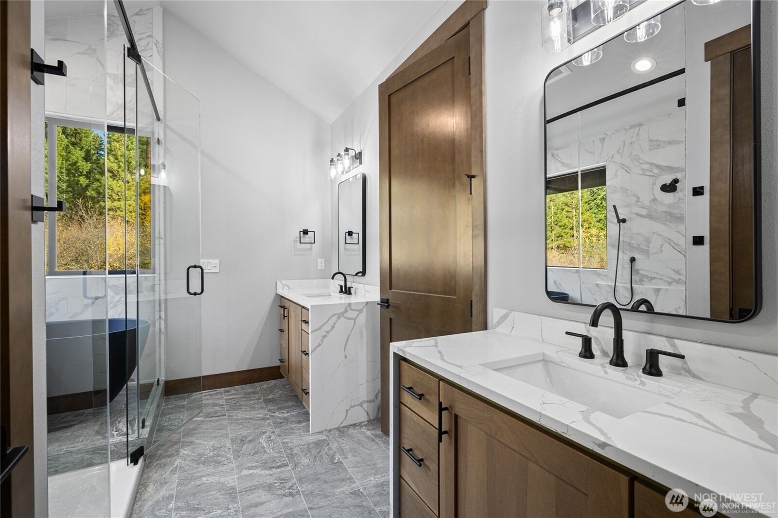 New Suncadia Resort Home in Rope Rider Neighborhood