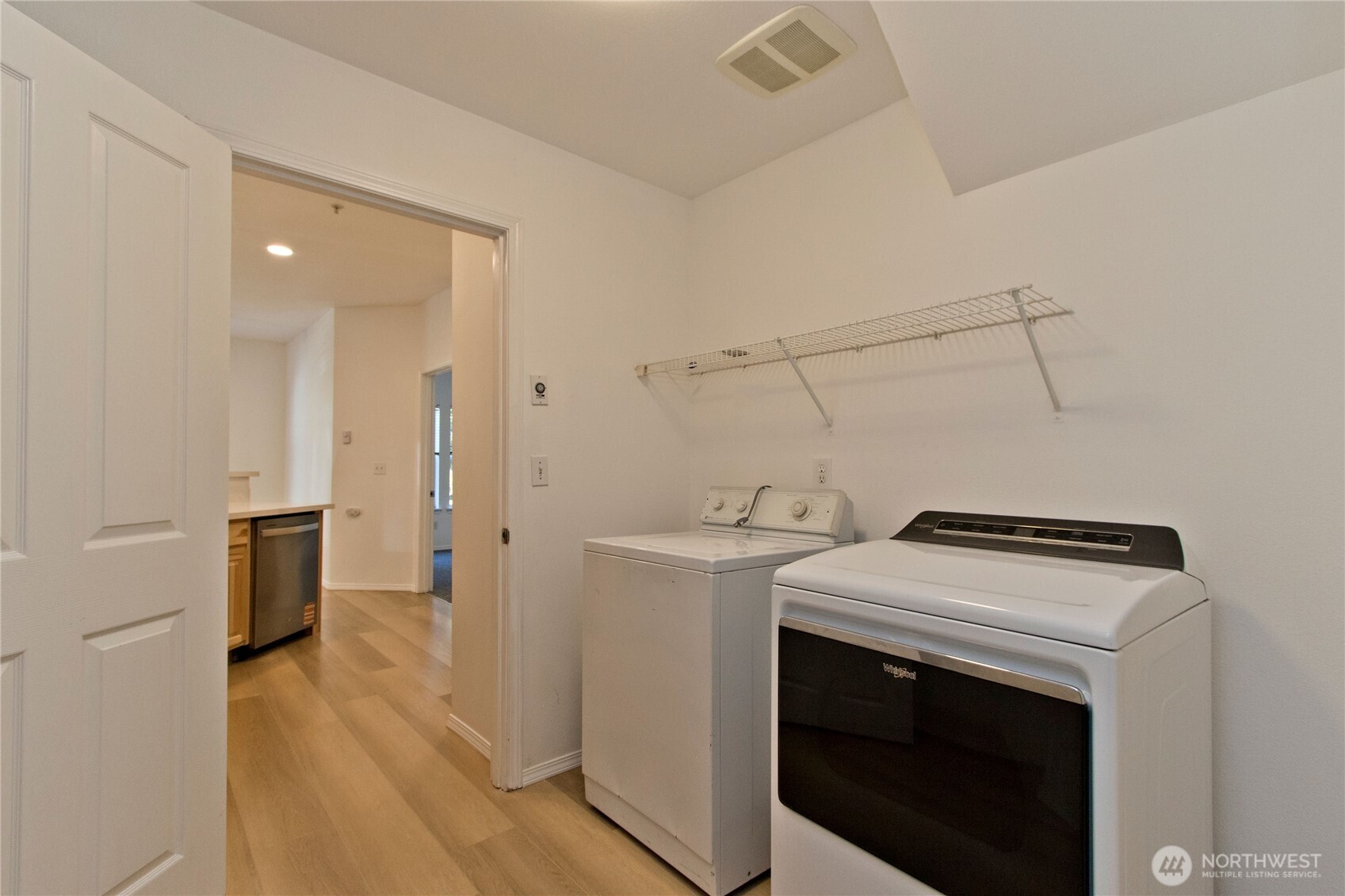 1920 Spencer Court Unit: B13