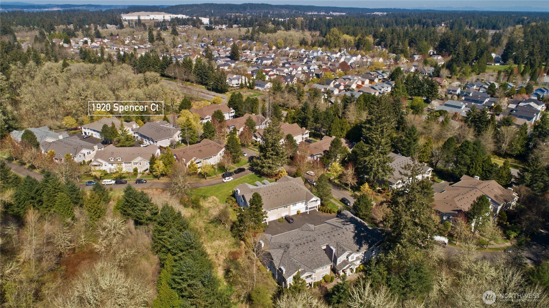 1920 Spencer Court Unit: B13