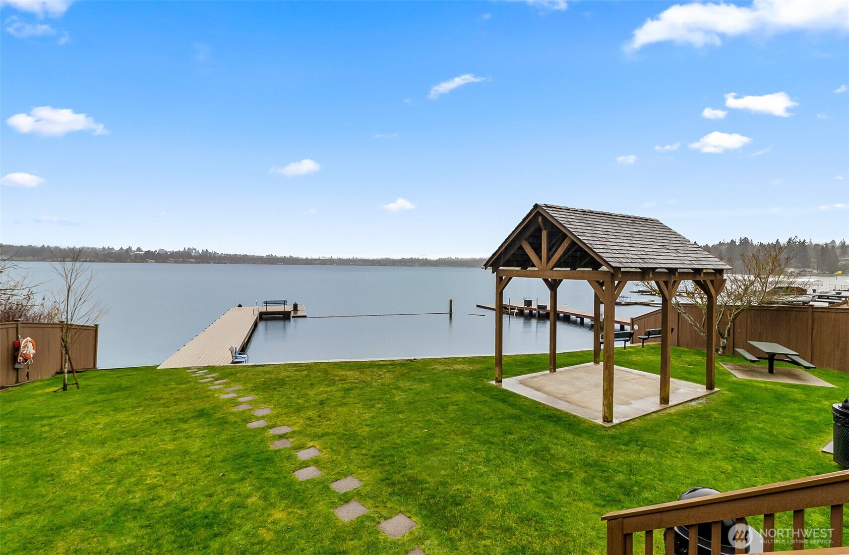 1109 123rd Avenue NE