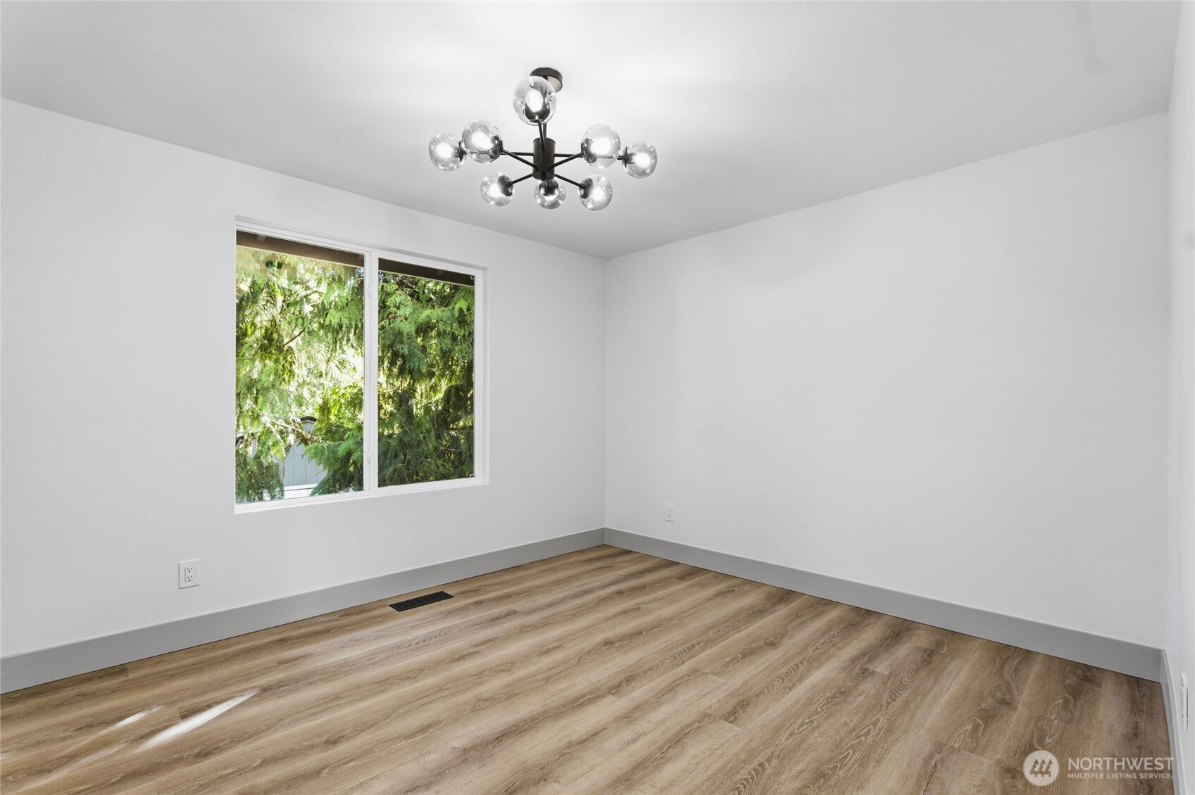 2775 SE Converse Circle