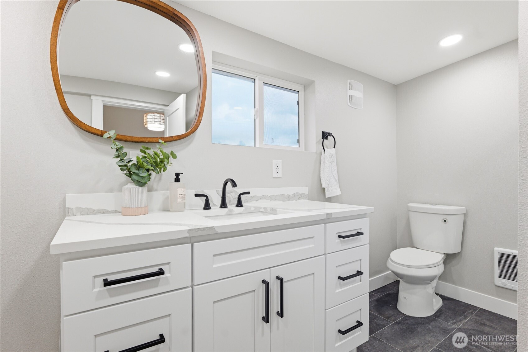 15608 252nd Street Ct E