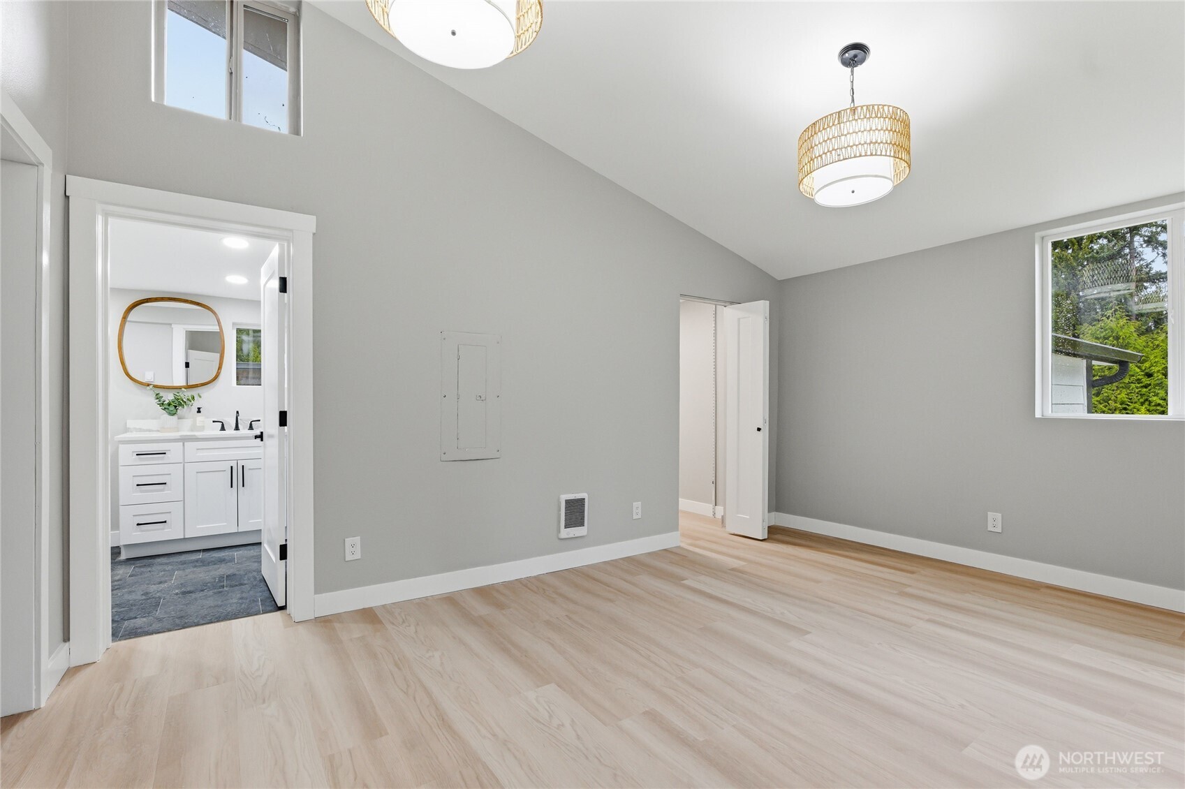 15608 252nd Street Ct E